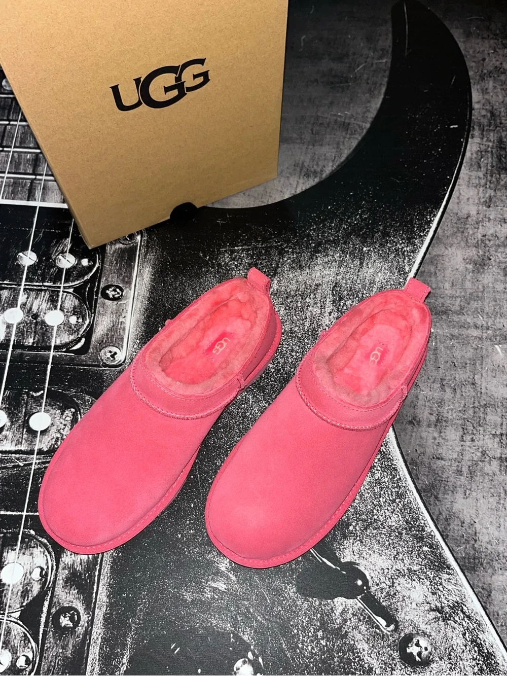 NIB UGG Classic Micro